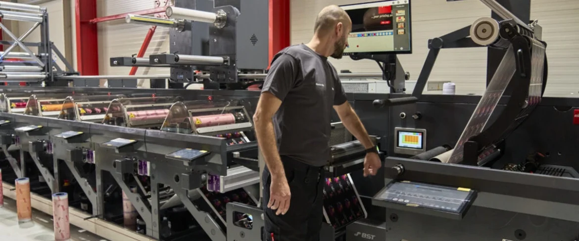 Nilpeter Strengthens Sales and Service Support in Czech Republic and Slovakia